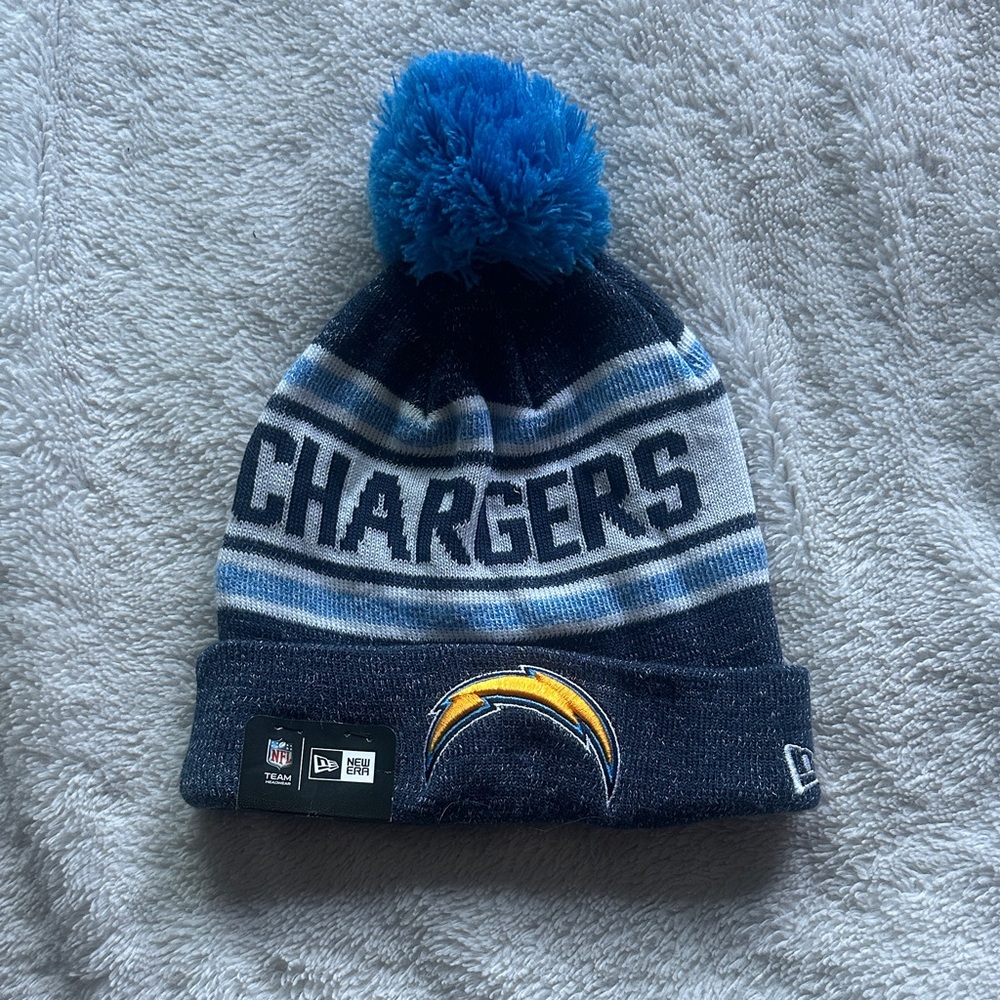New Era Kids Chargers Navy and Blue Pom Beanie